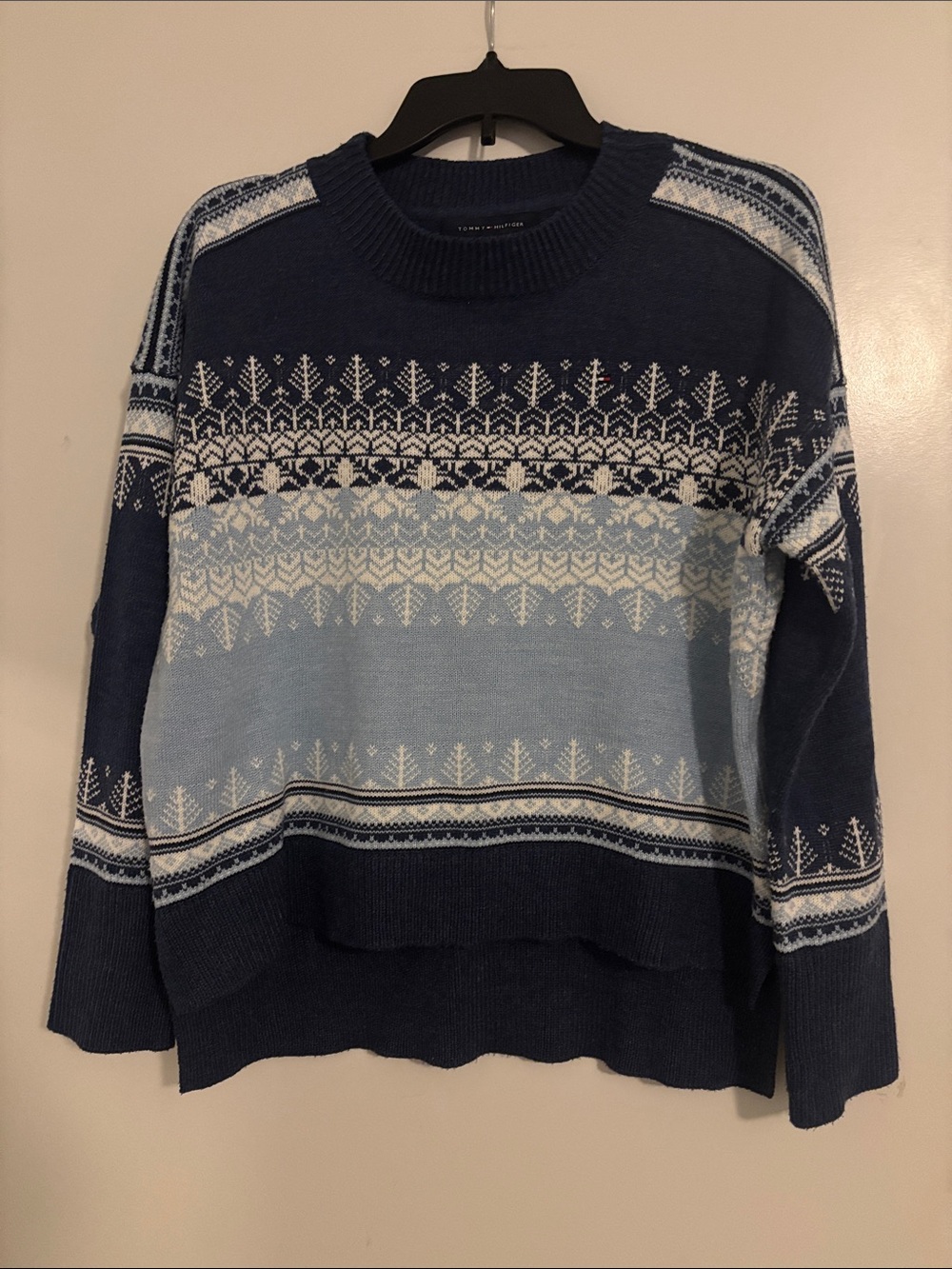 Tommy Hilfiger Navy and Light Blue Fair Isle Crewneck Sweater